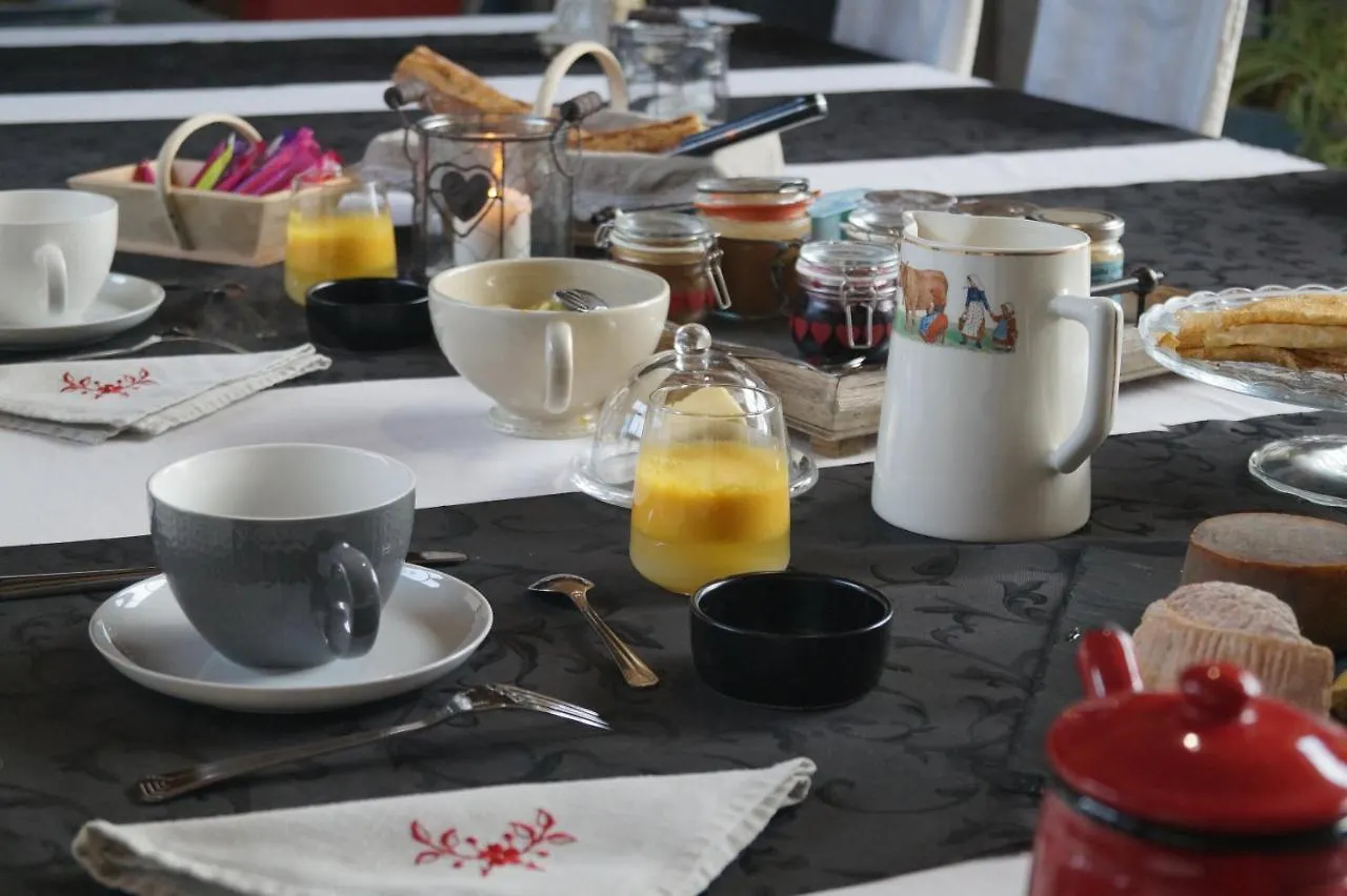 مبيت وإفطار Plestan Aux Greniers A Reves فرنسا